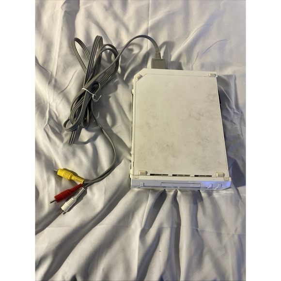 Nintendo Wii RVL-001 White Console Untested Console Only No Power Cord - Picture 1 of 7